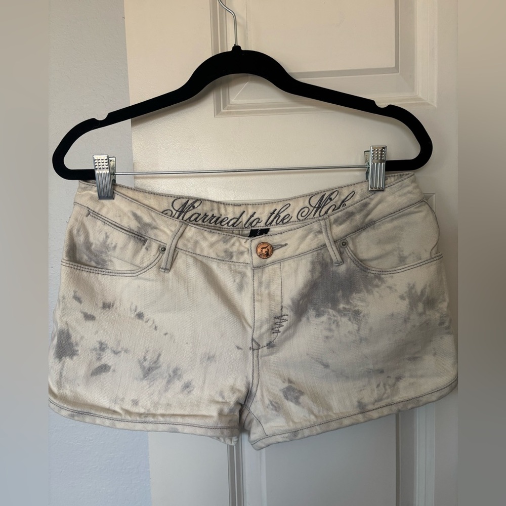 MARRIED TO THE MOB Women's White and Gray Shorts